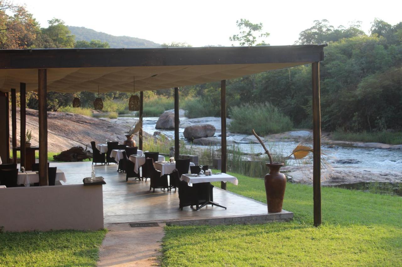 Luxury tent Lions Rock Rapids - Luxury Tented Camp *