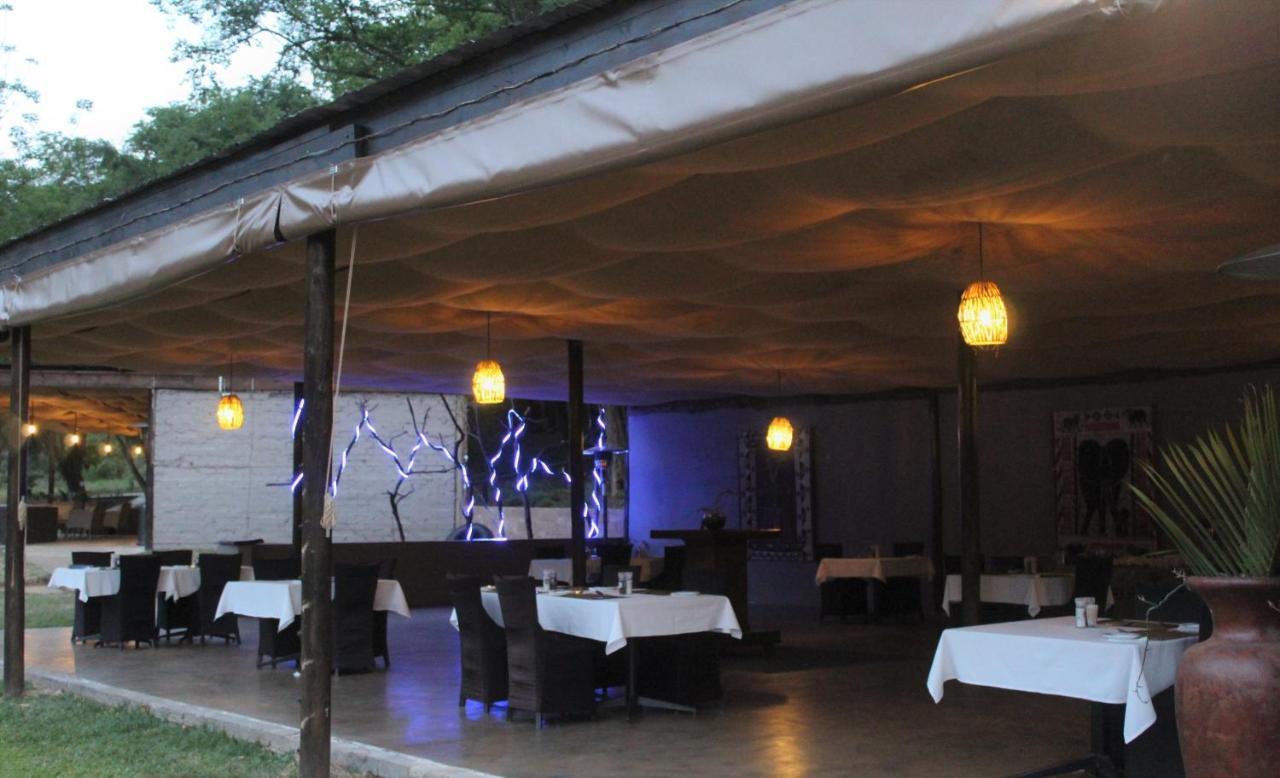 Luxury tent Lions Rock Rapids - Luxury Tented Camp *